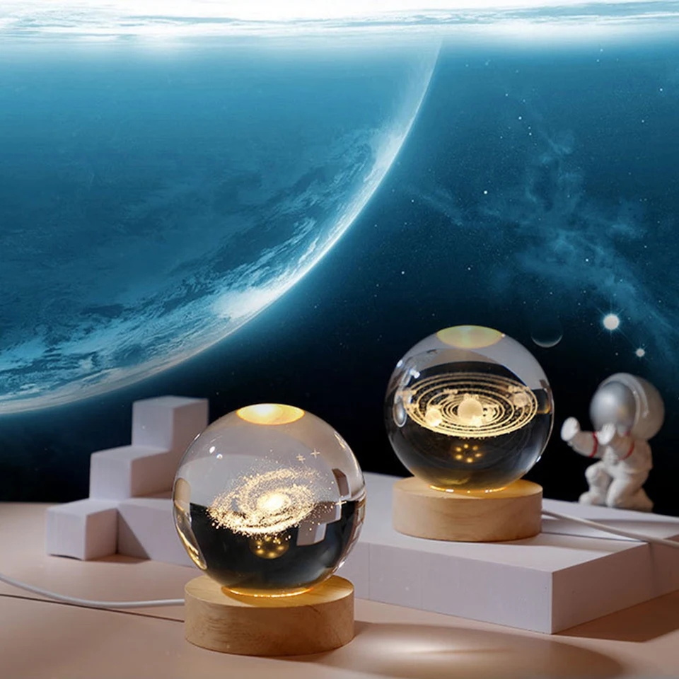 Crystal Ball Night Light Glowing Planet Galaxy Astronaut 3D Moon Table