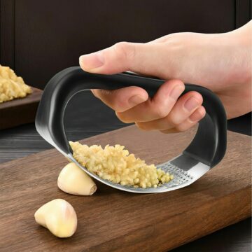 Round Easy To Grip Garlic Press