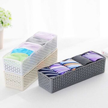 5-grid-socks-organizer