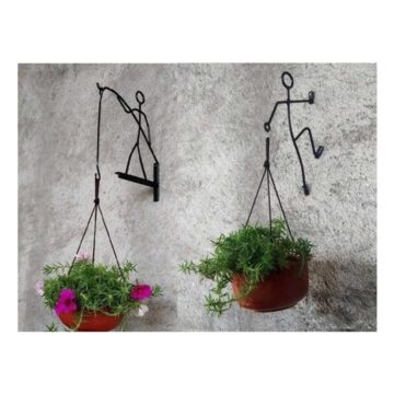man-planter-hook-stand
