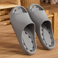 Women's Drain Hole Slipper